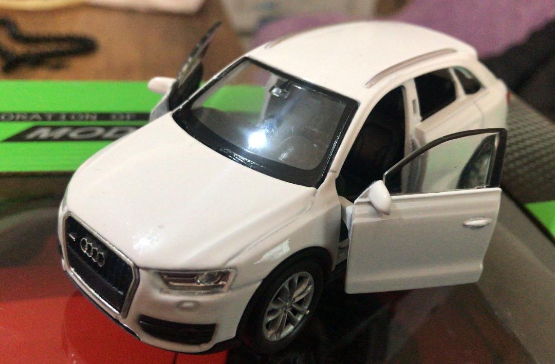 Oyuncak Model Metal Araba 1/36 Çek Bırak Beyaz Audi Q3 Jeep Oyuncak Model Metal Araba 1/36 Çek Bırak Beyaz Audi Q3 Jeep